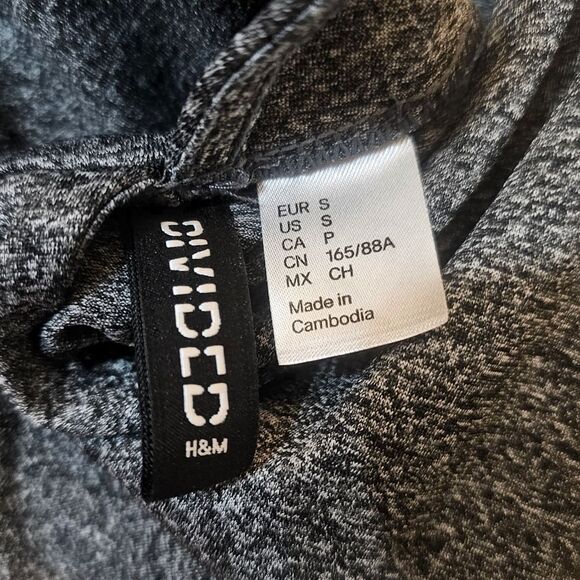 H&M SKATER DRESS - Picture 4 of 5